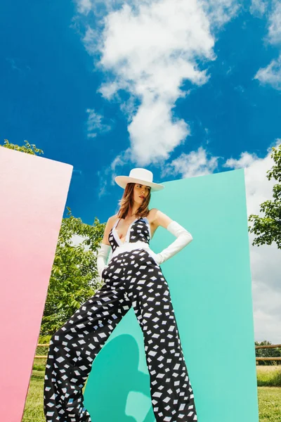 Look 3